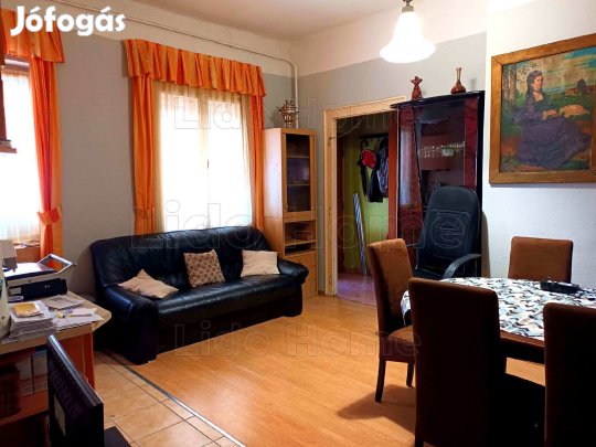 Eladó családi ház Tatán