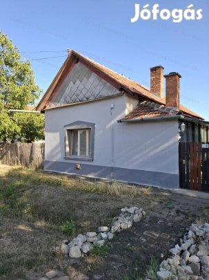 Eladó családi ház Törökszentmiklóson!