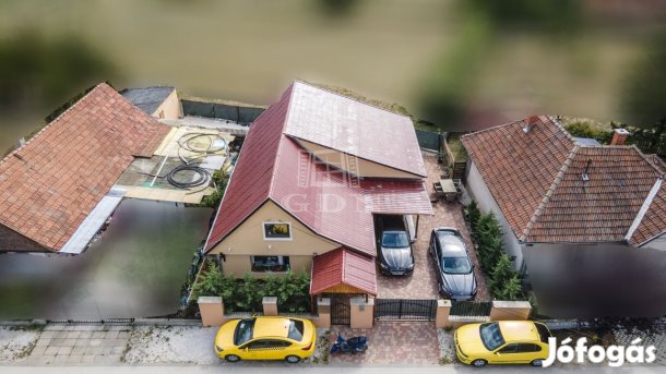 Eladó családi ház Tura, Tura közkedvelt részén