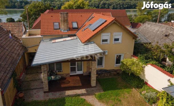 Eladó családi ház Vác, Duna-part közelében