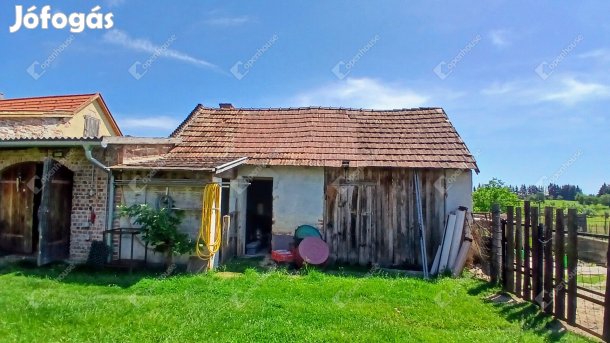 Eladó családi ház Zala Vármegyében, Nován.