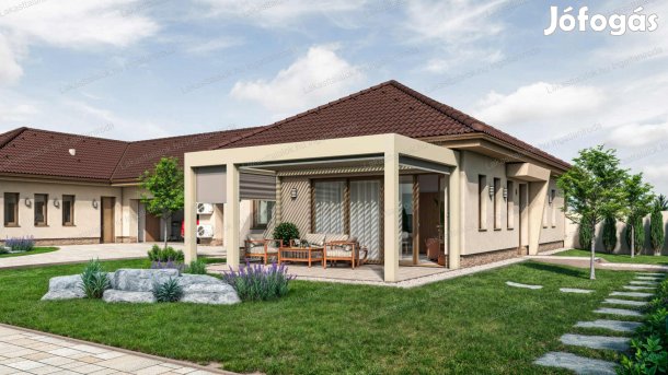 Eladó családi ház, Baja