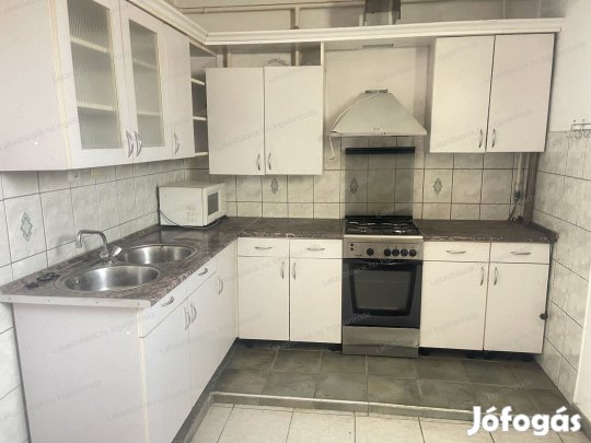 Eladó családi ház, Baja