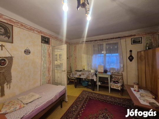 Eladó családi ház, Bátonyterenye