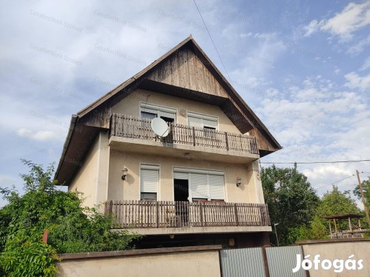 Eladó családi ház, Farmos