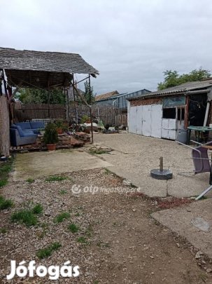 Eladó családi ház, Hajdúszoboszlón kertvárosi részen!