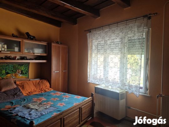 Eladó családi ház, Ivád