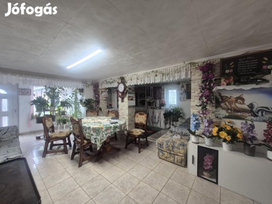 Eladó családi ház, Rimóc