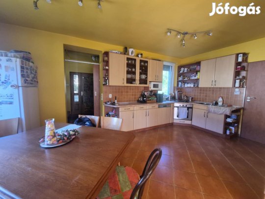 Eladó családi ház, Salgótarján