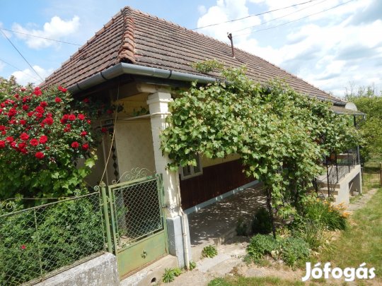 Eladó családi ház, Szanda