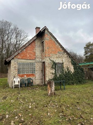 Eladó családi ház, Szeged , Subasán
