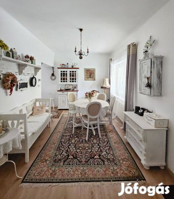 Eladó családi ház a Bakony lábánál (Akár plusz telekkel!)