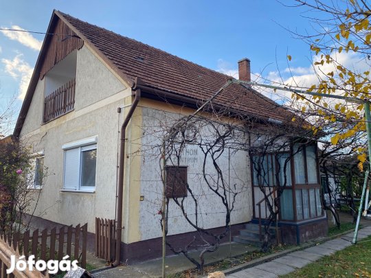 Eladó családi ház a Morotva városrészben!