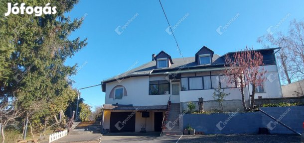 Eladó családi ház és vendéglátó egység Kaposvár  Lonkahegy