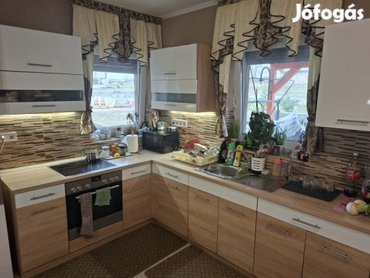 Eladó családi ház kispostavölgyben