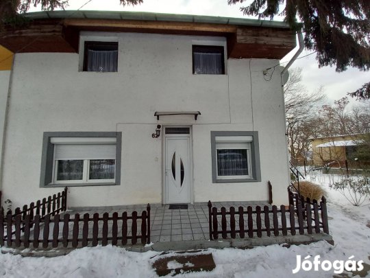 Eladó családi ház,sorház