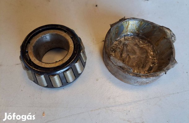 Eladó csapágy 32307A