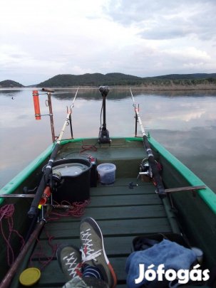 Eladó csónak