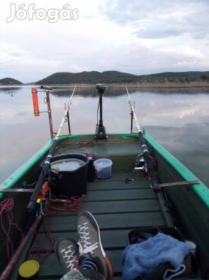 Eladó csónak