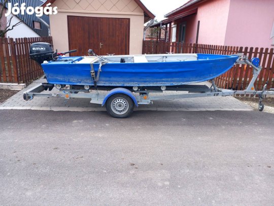 Eladó csónak motorral és trailerrel