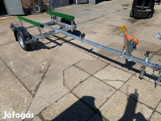 Eladó csónakszállító