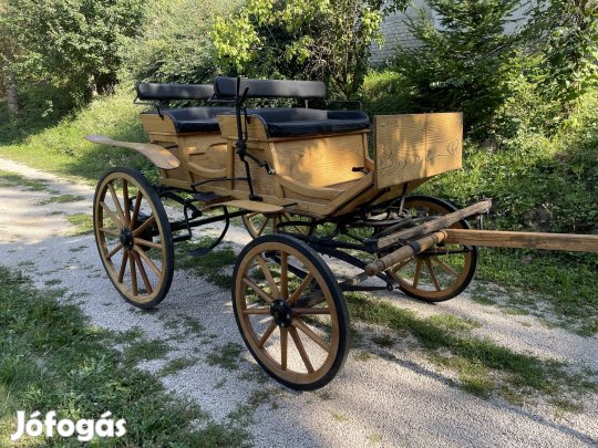 Eladó cziráki hintó
