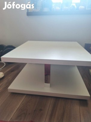 Eladó design dohányzóasztal