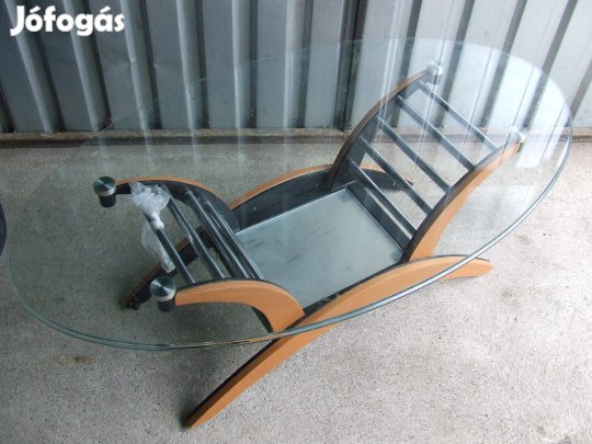 Eladó dohányzóasztal