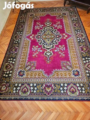 Eladó egy 200x300 cm-es nagyméretű perzsa mintás szőnyeg-Lakáskiűríés