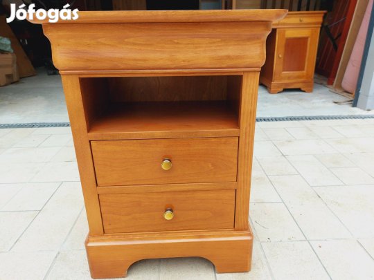 Eladó egy 2 fiókos tögy kis komód Megkímélt, szép, új szerű állapotú