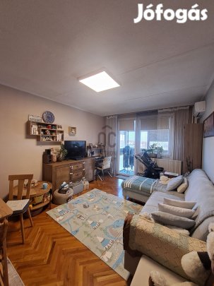 Eladó egy 35 nm-es felújított, erkélyes, alacsony rezsijű lakás kiváló