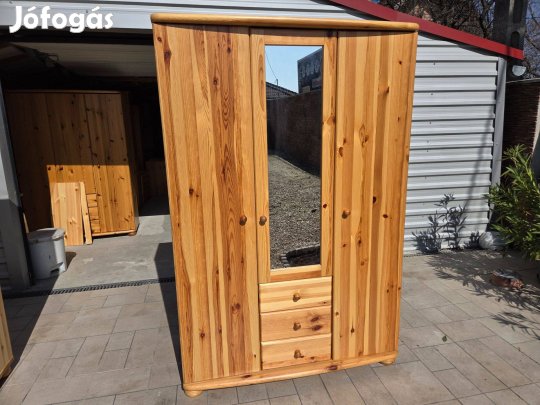 Eladó egy 3 ajtós , 3 fiókos akasztós és polcos Tükrös Claudia Fenyő
