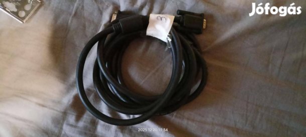 Eladó egy 3 m-es D-SUB VGA kábel