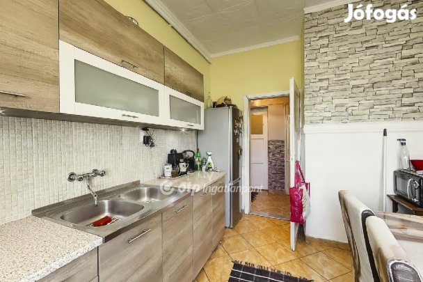 Eladó egy 58 m2-es első emeleti lakás Miskolc belvárosában!