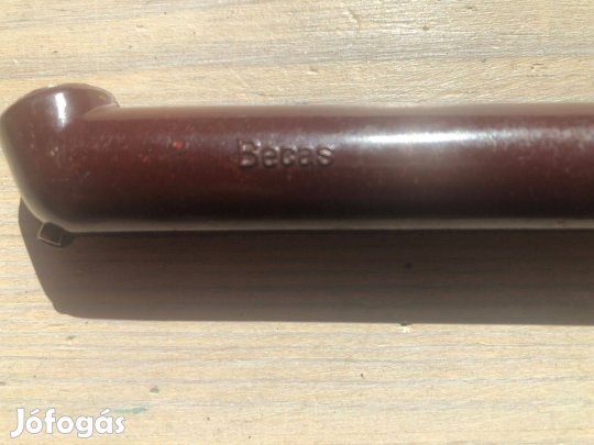 Eladó egy Becas retró bakelit guminyomásmérő