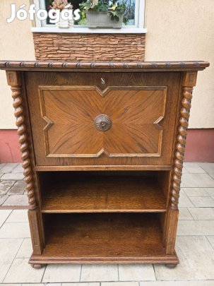 Eladó egy Koloniál komód - szekreter - bárszekrény