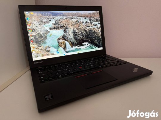 Eladó egy Lenovo X250 laptop (Intel i7 2x3,2GHz/8GB/256SSD/Fullhd)