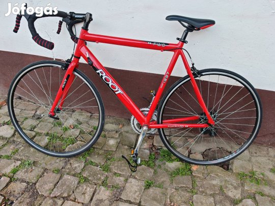 Eladó egy Root Forward1337 országúti versenykerékpár. 