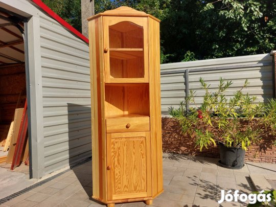 Eladó egy Sarok Vitrines fenyő szekrény, tálaló. Bútor szép,Újszerű á