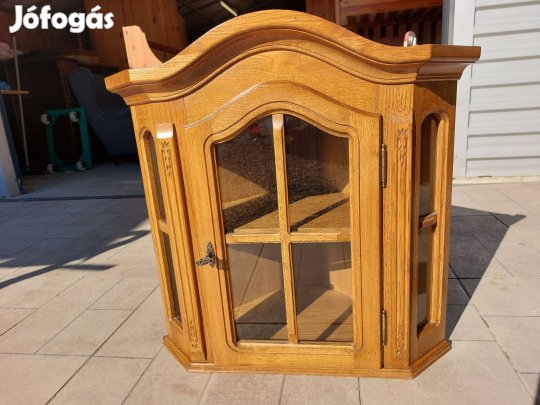 Eladó egy Tölgy fali vitrin Bútor szép állapotú, hibátlan