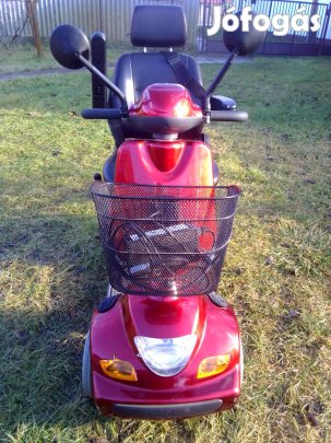 Eladó egy a képeken látható Heartway Bolero PF2S elektromos moped