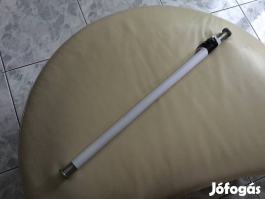 Eladó egy állítható sport fémrúd , ajtófélfa közé csavarozható
