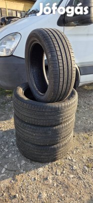 Eladó egy garnitúra 235/50 R19 Pirelli nyári gumik.