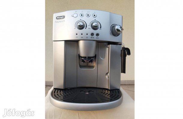 Eladó egy használt Delonghi Magnifica 4200.S automata kávéfőző