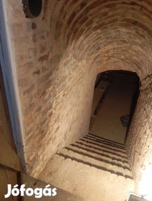 Eladó egy jó karbantartott családi ház Szabolcsfaluban