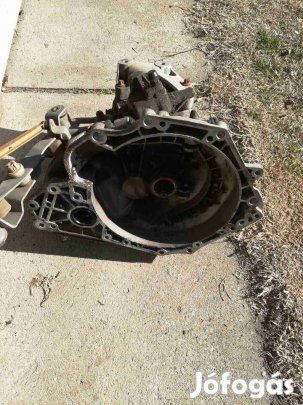 Eladó egy opel corsa váltó