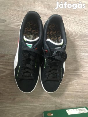 Eladó egy új 46-os férfi Puma sportcipő