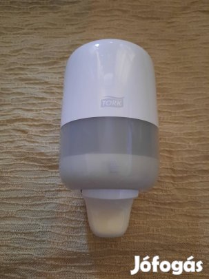 Eladó egy vadonst új Tork mini szappanadagoló!