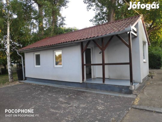 Eladó egyéb ipari ingatlan, Dombóvár, Köztársaság utca