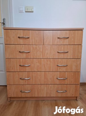Eladó egyedi gyártású fiókos komód
